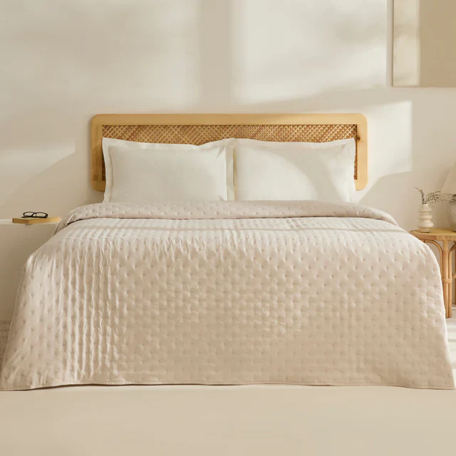 Breezy Sprei Beige 230x240 cm