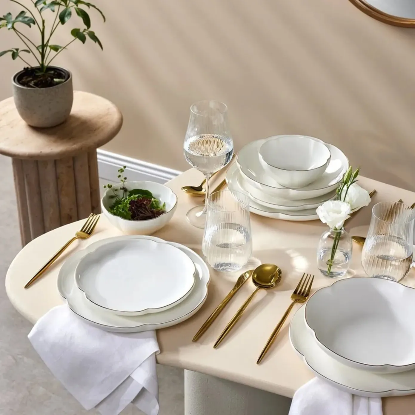 Karaca Flora Porseleinen Dinerset, 6 Persoons, 24 Delig - Image 2