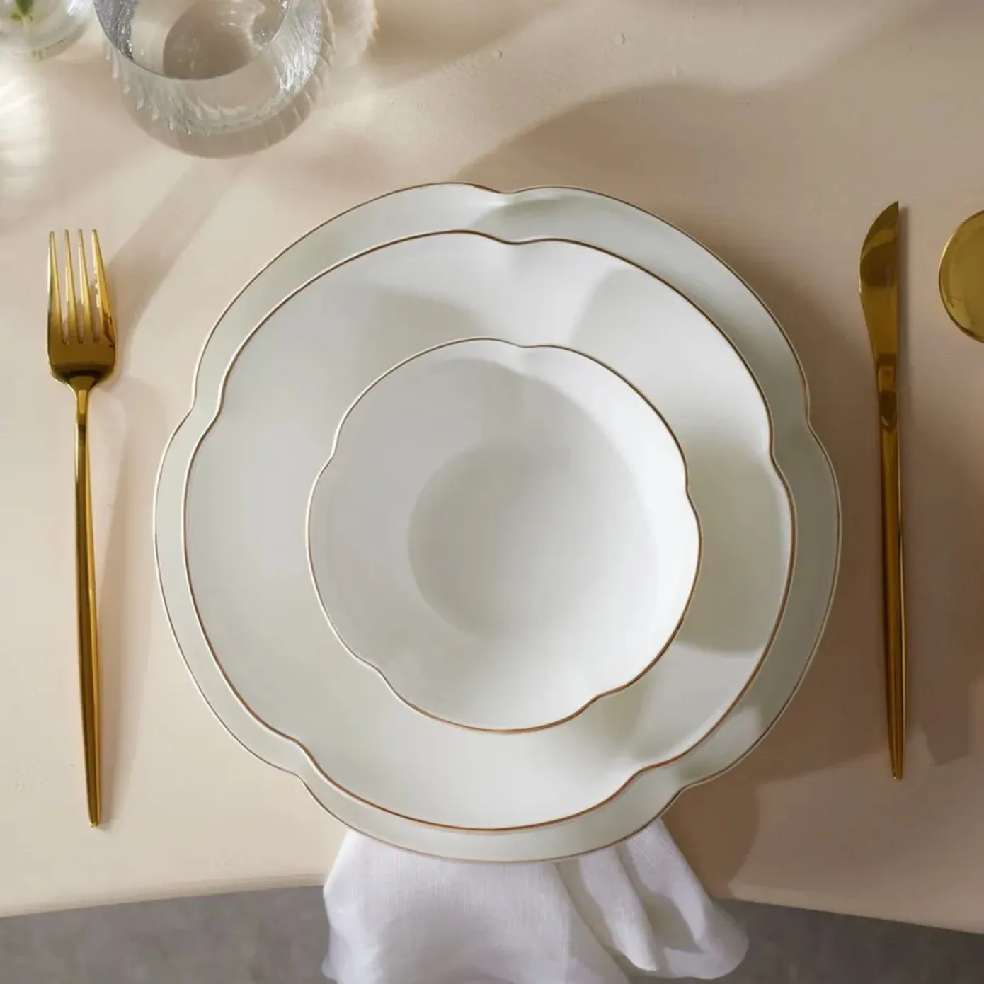 Karaca Flora Porseleinen Dinerset, 6 Persoons, 24 Delig - Image 4