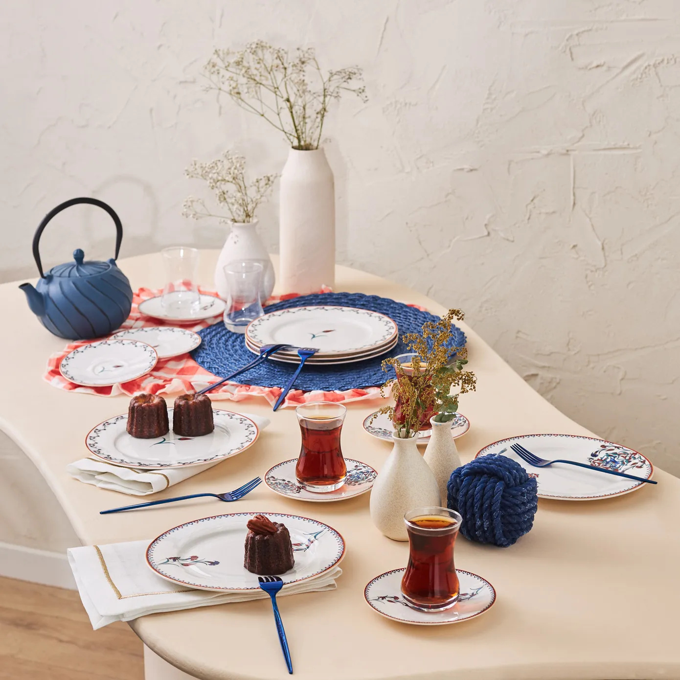 Karaca Nakkaş porseleinen servies voor 6 personen, 24-delig - Image 6