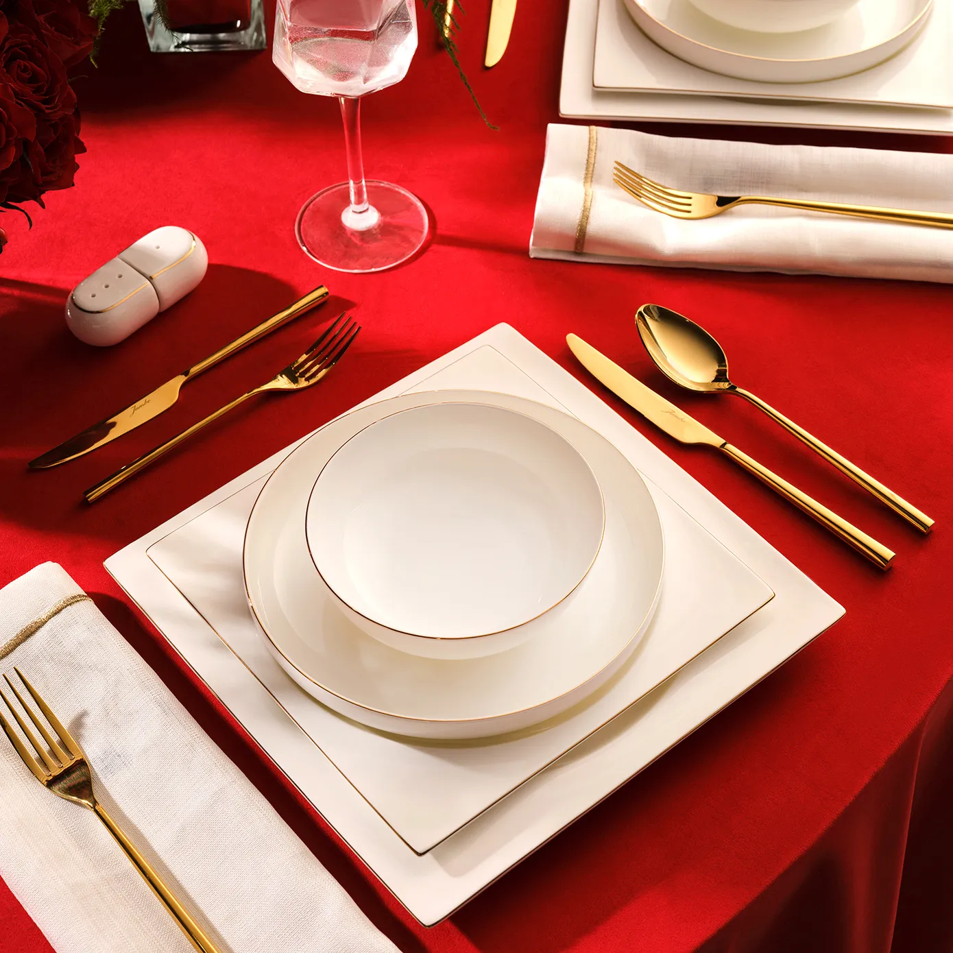 Karaca Red Carpet Collection Fine Pearl Extra Nish 12 Persoons Servies, 62-Delig, Platinum - Image 3